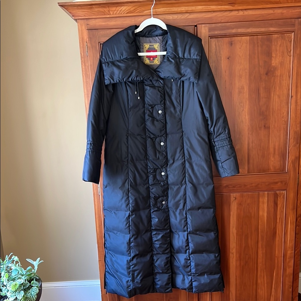 Cole Haan Black Full Length Puffer Jacket with Quilted Design - super warm.